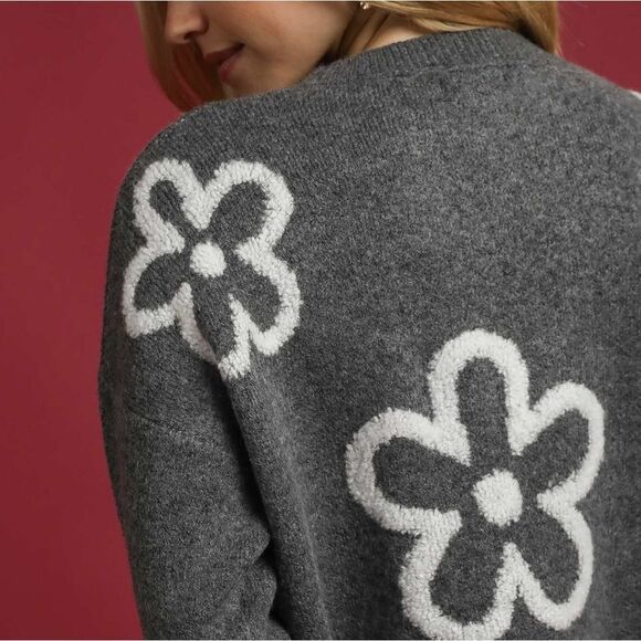 Umgee Round Neck Grey Sweater with Floral Large Flower Print Sz S M - Picture 5 of 10